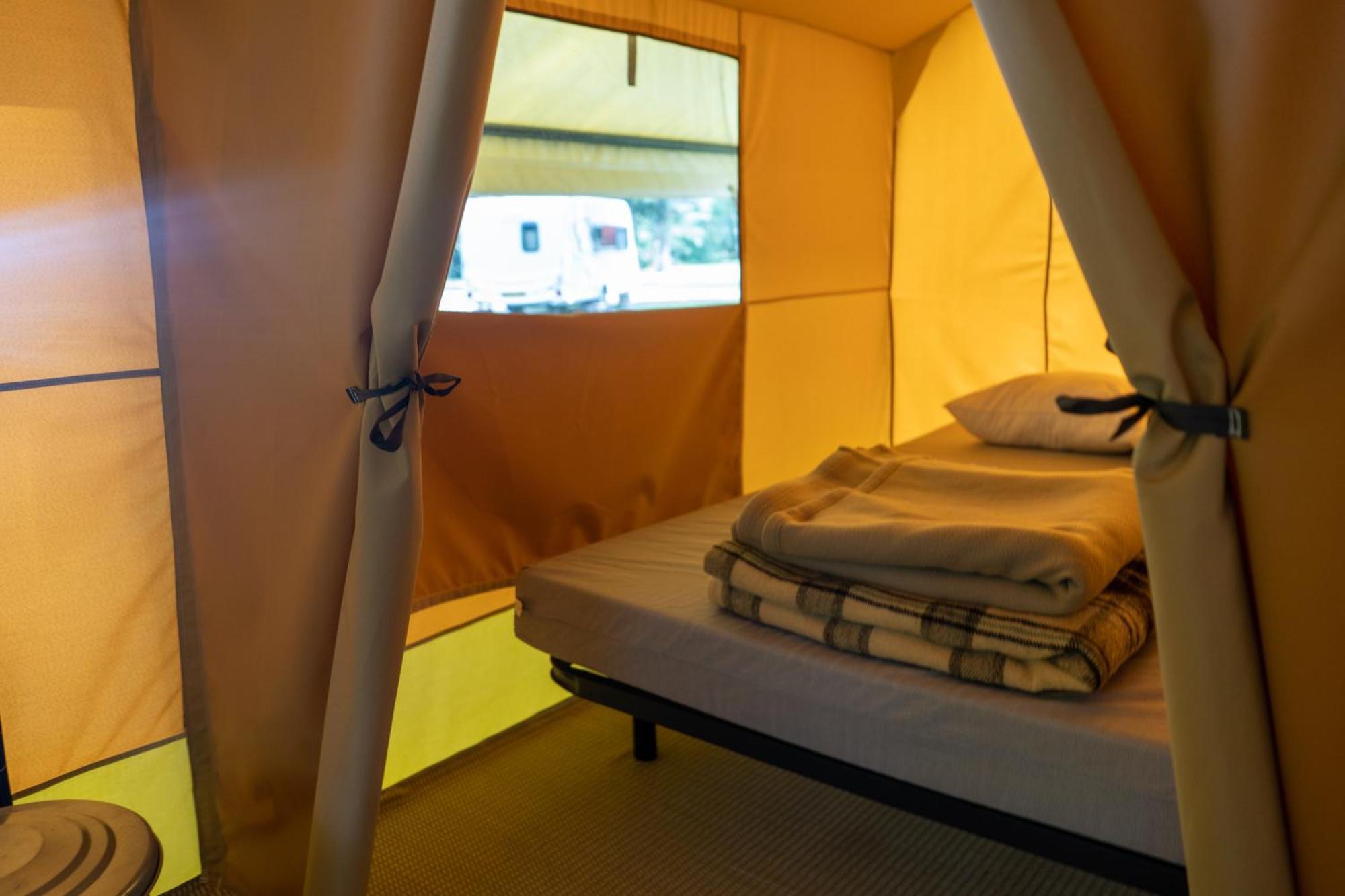 Camping Onlycamp Les Vailhes Lodève Quarto foto